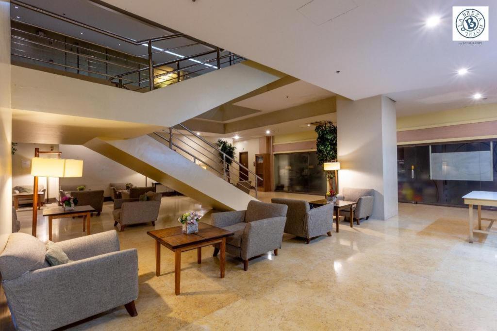 La Breza Hotel Quezon City Zewnętrze zdjęcie
