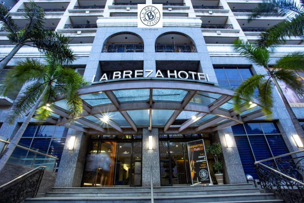 La Breza Hotel Quezon City Zewnętrze zdjęcie