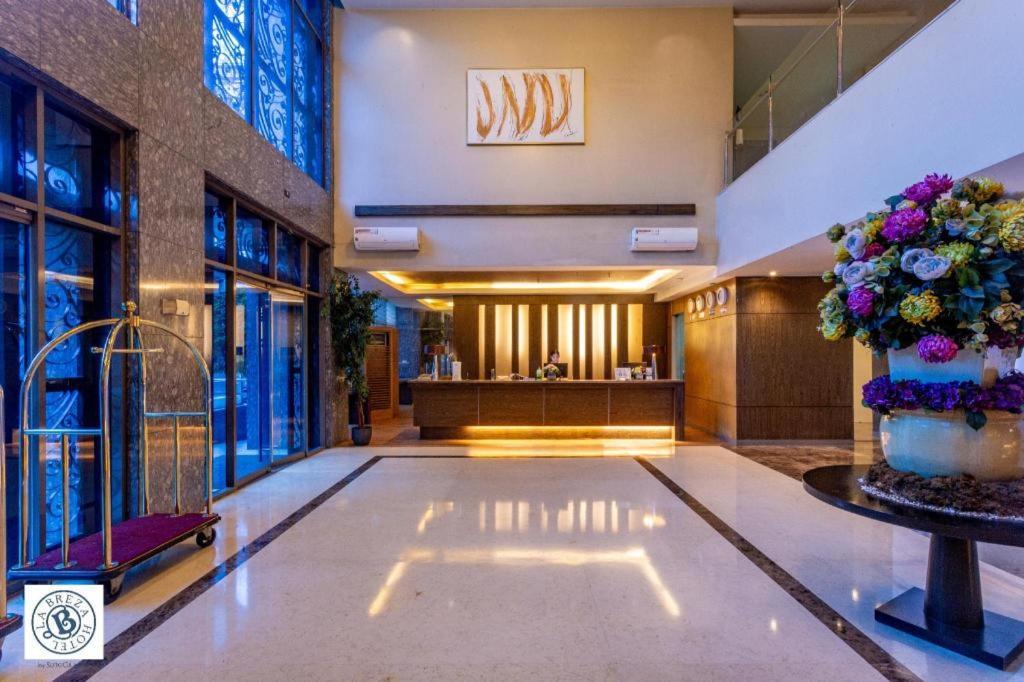 La Breza Hotel Quezon City Zewnętrze zdjęcie