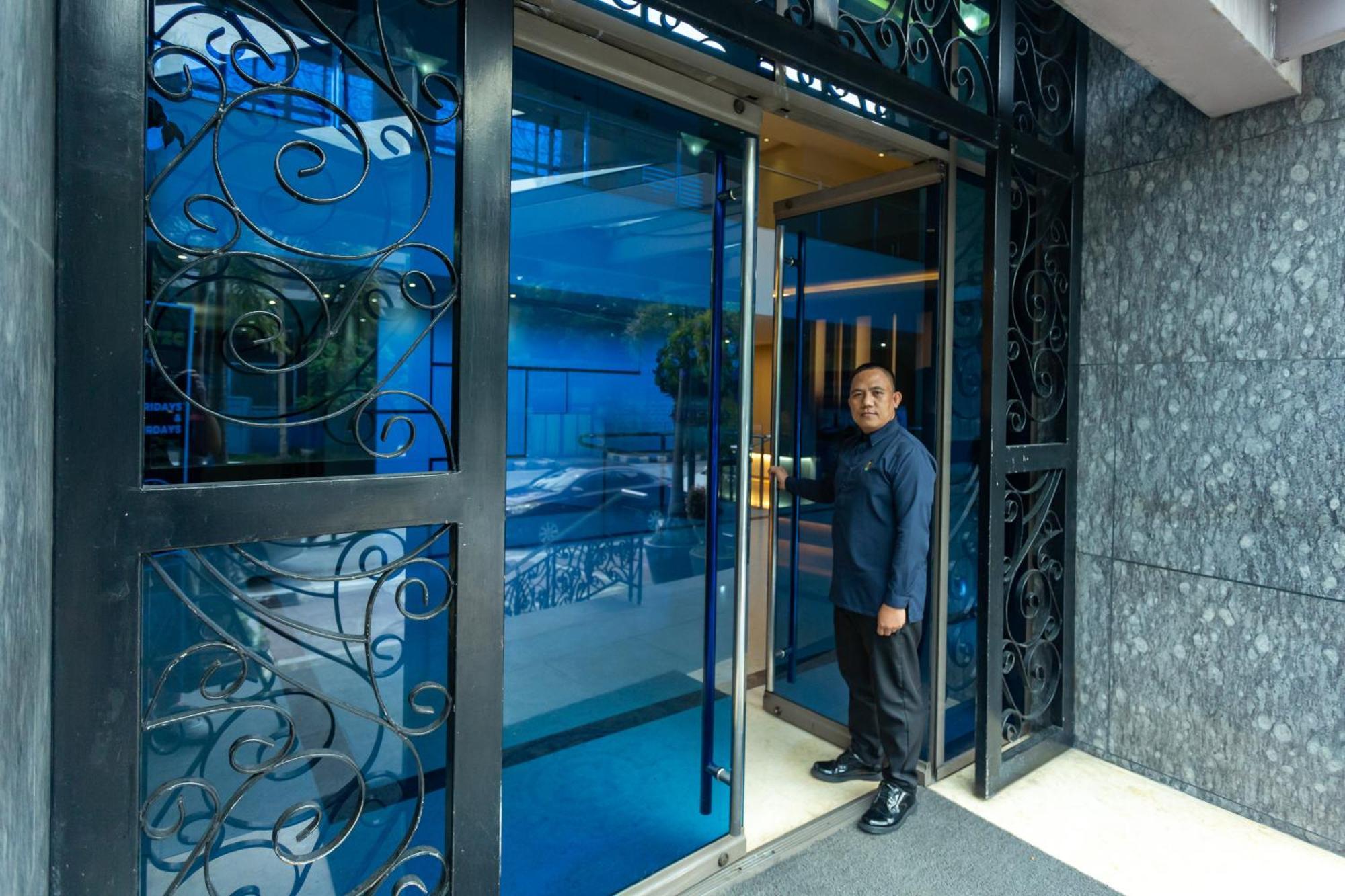 La Breza Hotel Quezon City Zewnętrze zdjęcie
