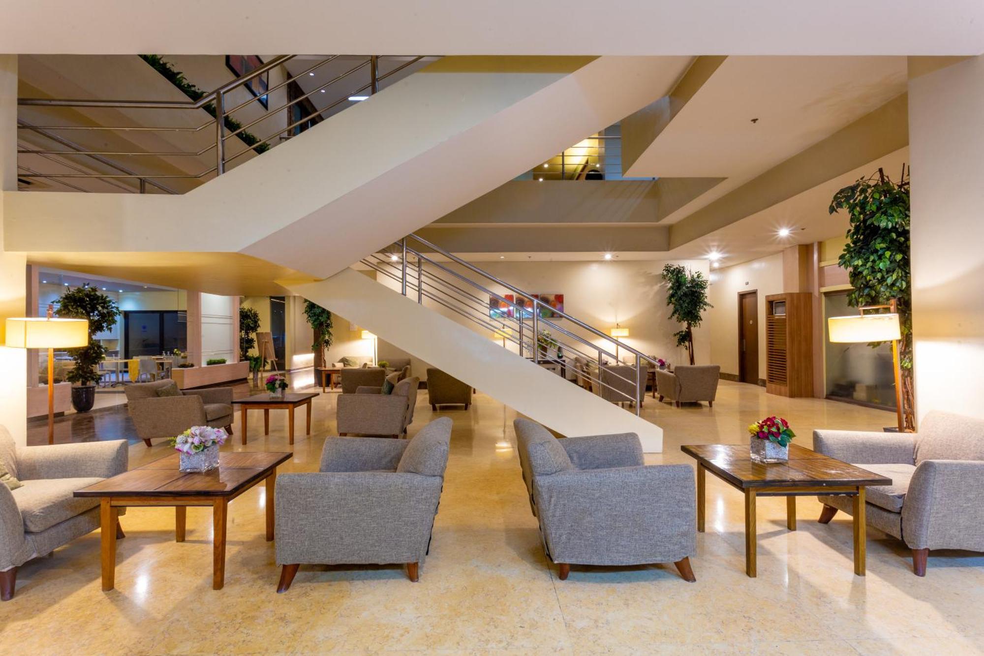 La Breza Hotel Quezon City Zewnętrze zdjęcie