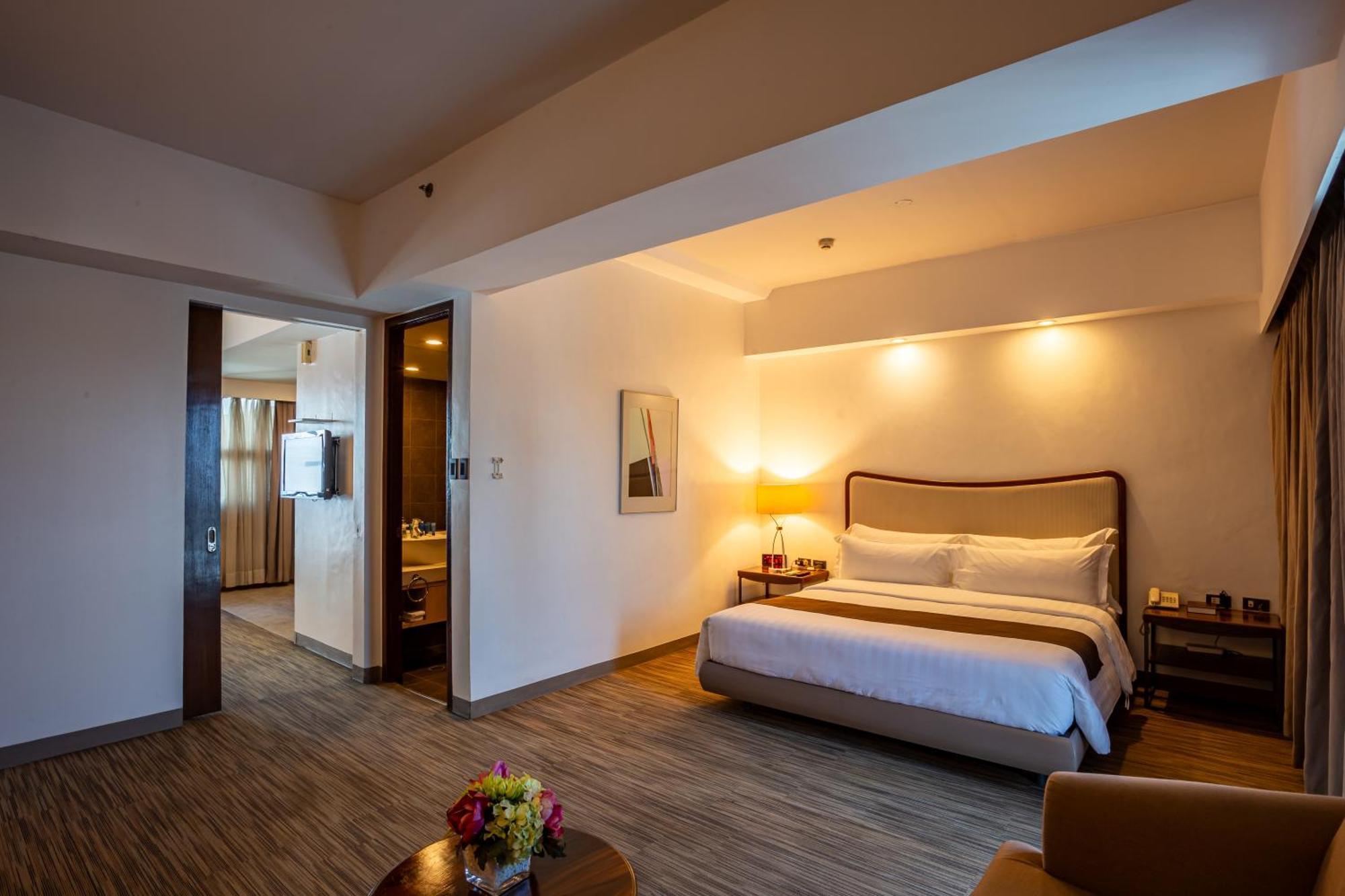 La Breza Hotel Quezon City Zewnętrze zdjęcie