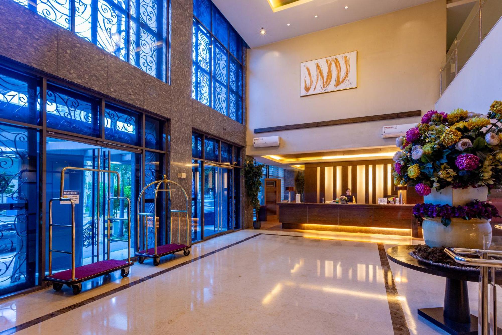 La Breza Hotel Quezon City Zewnętrze zdjęcie