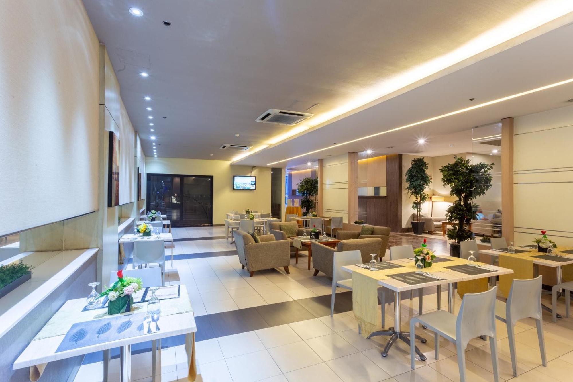 La Breza Hotel Quezon City Zewnętrze zdjęcie
