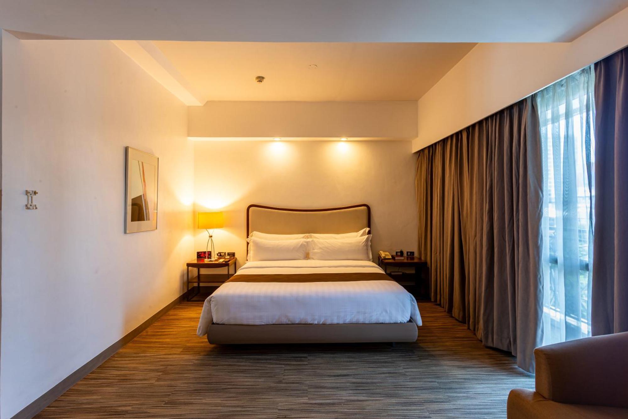 La Breza Hotel Quezon City Zewnętrze zdjęcie