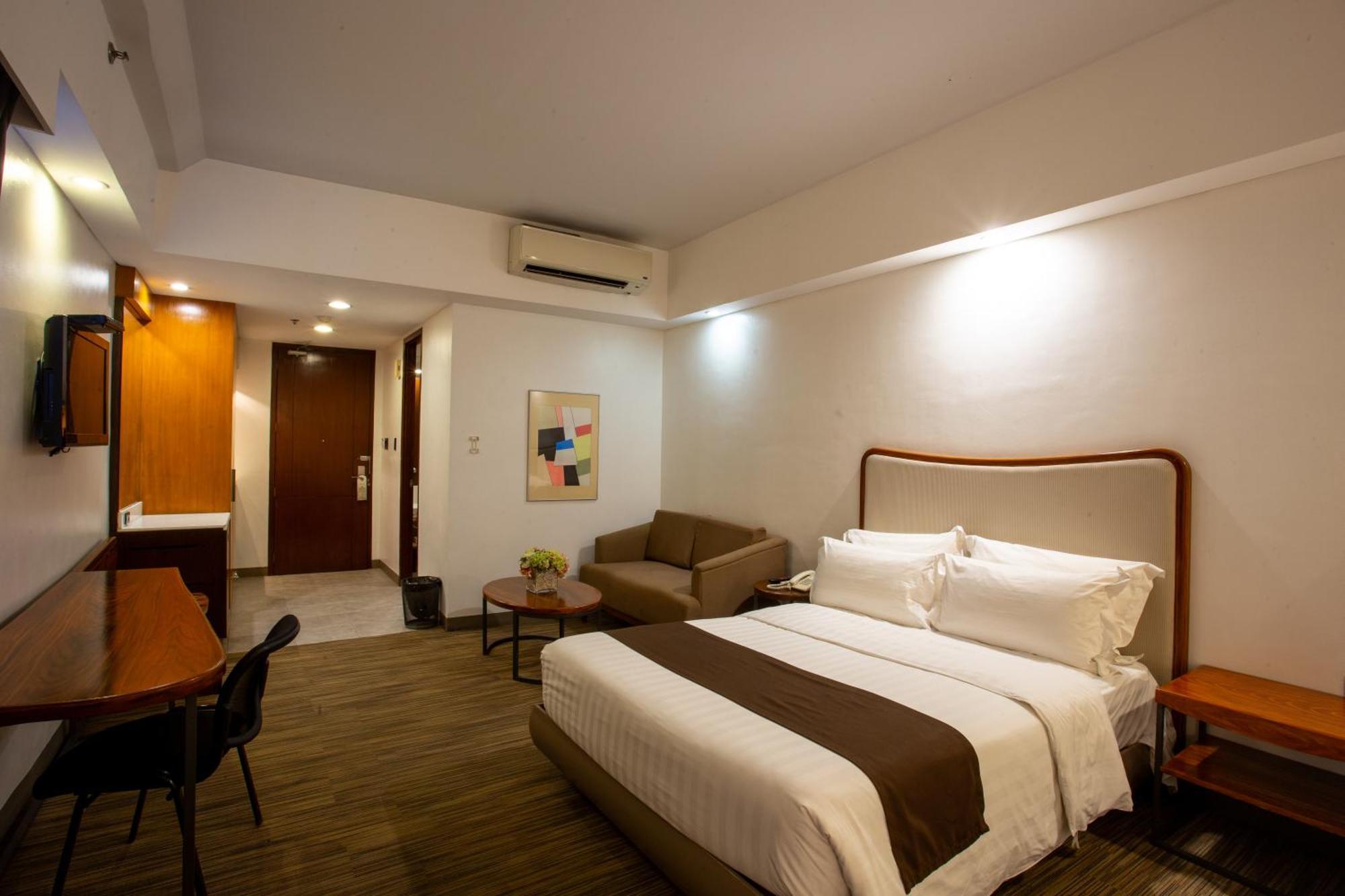 La Breza Hotel Quezon City Zewnętrze zdjęcie